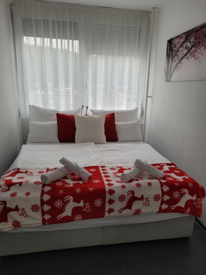 Ferienwohnung Krisztina Apartman Salgótarján Exterior foto