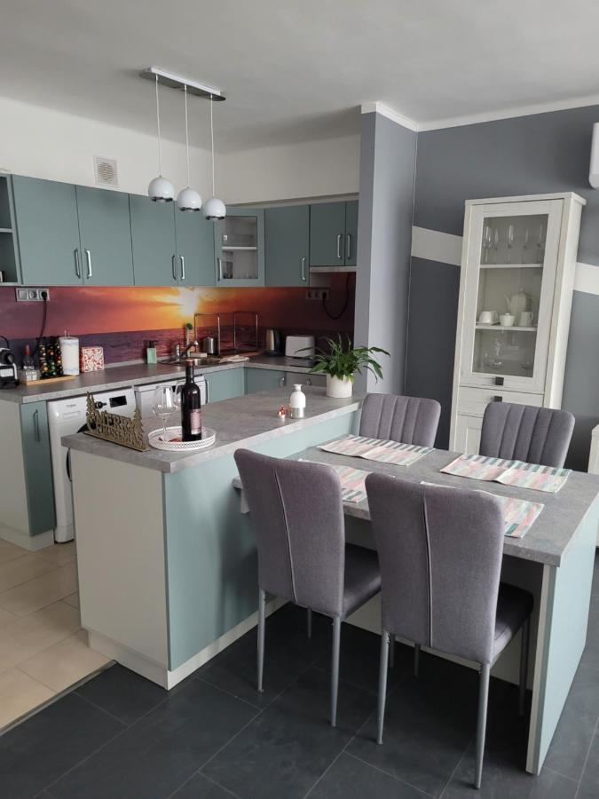 Ferienwohnung Krisztina Apartman Salgótarján Exterior foto