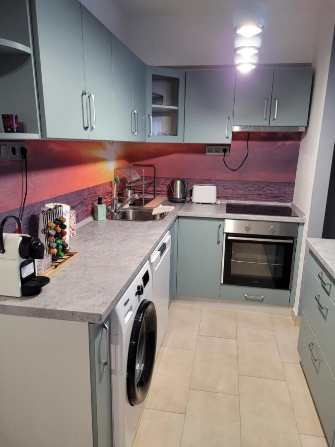 Ferienwohnung Krisztina Apartman Salgótarján Exterior foto