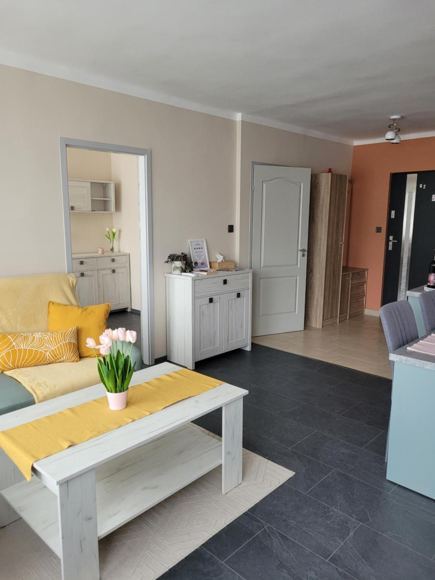 Ferienwohnung Krisztina Apartman Salgótarján Exterior foto